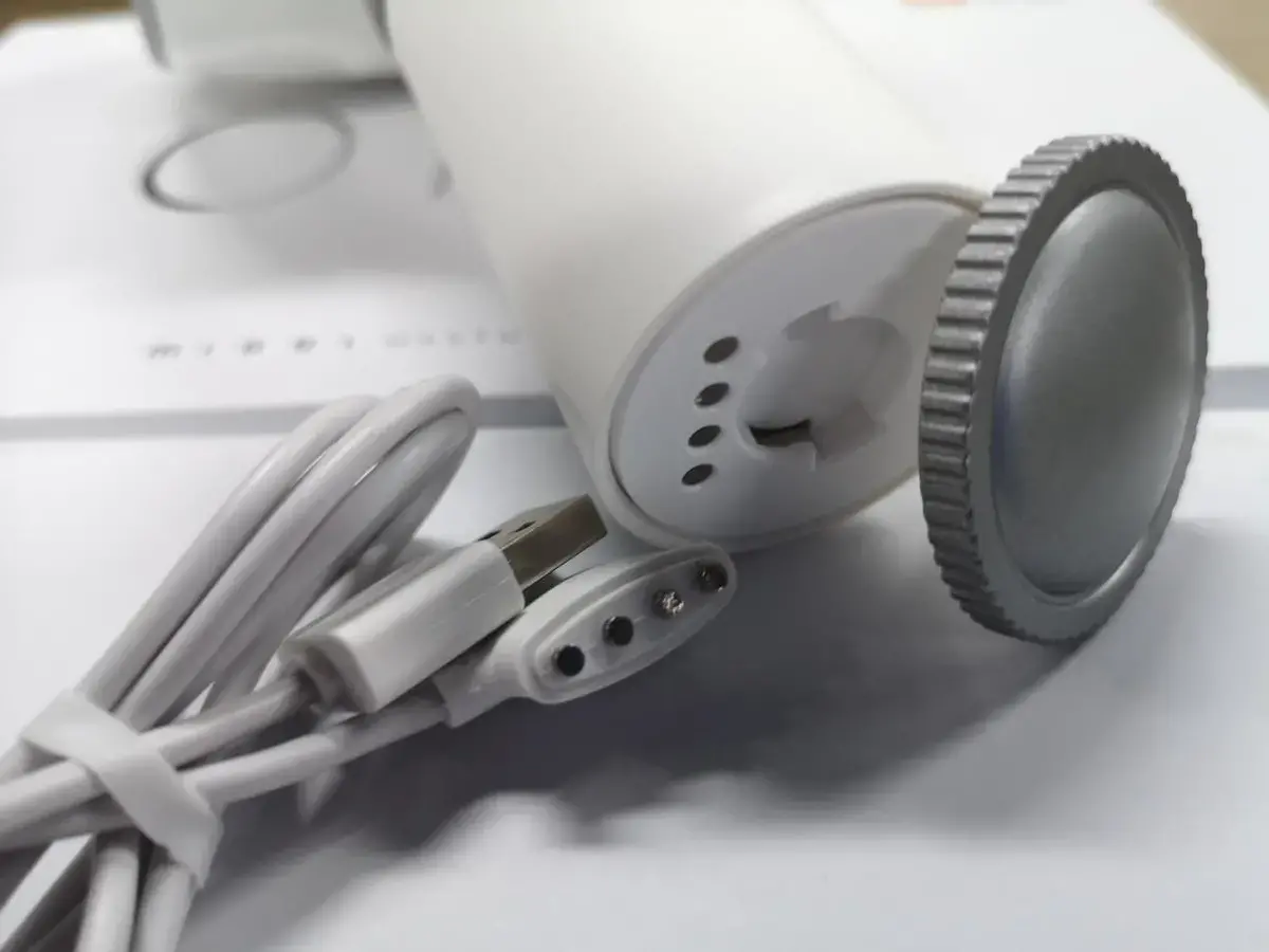 按压变速,享受操控的乐趣 – 米杯one电动飞机杯评测6 按压变速,享受操控的乐趣 – 米杯one电动飞机杯评测