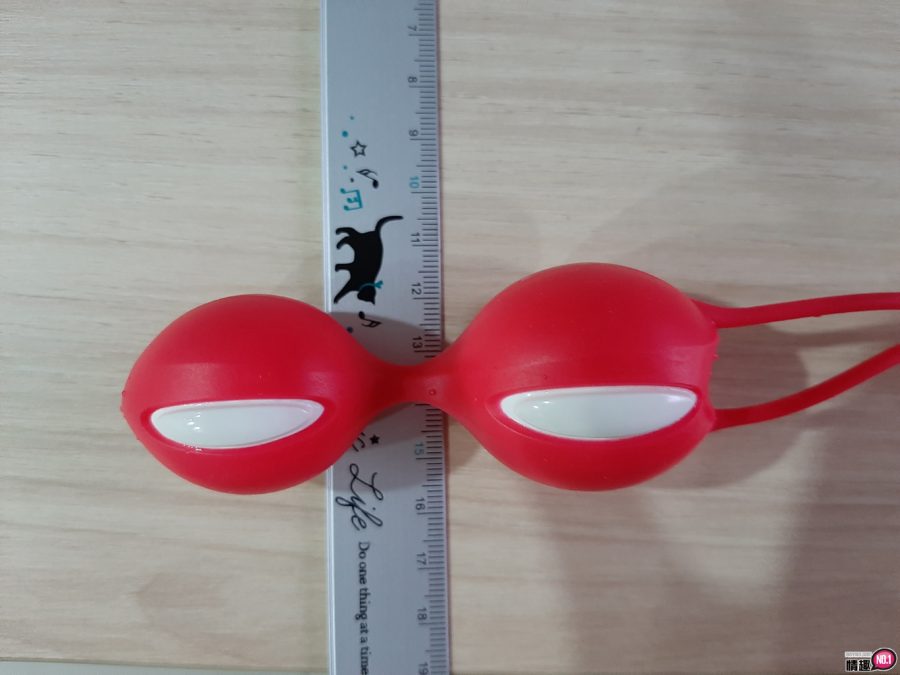 德国FunFactoryDUO女性训练聪明球_双球:在小穴里动阿动的就湿了!;