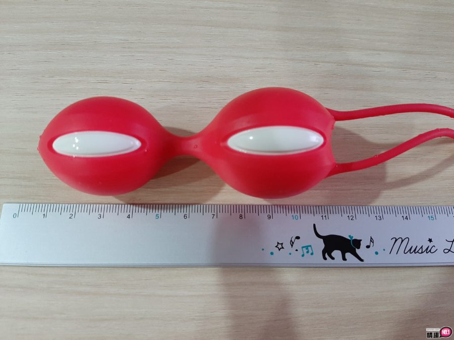 德国FunFactoryDUO女性训练聪明球_双球:在小穴里动阿动的就湿了!;