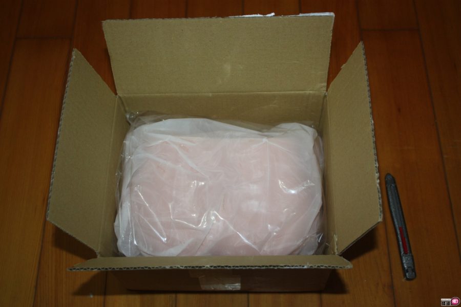 爱蜜丽朝天臀双穴四孔女体:双穴高CP值，每次进入都是不同的刺激;