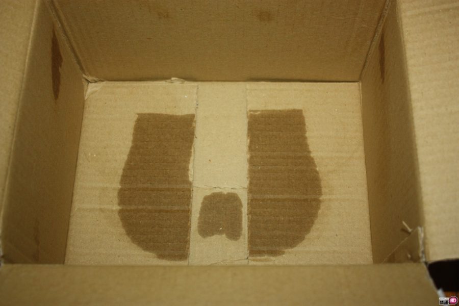 爱蜜丽朝天臀双穴四孔女体:双穴高CP值，每次进入都是不同的刺激;