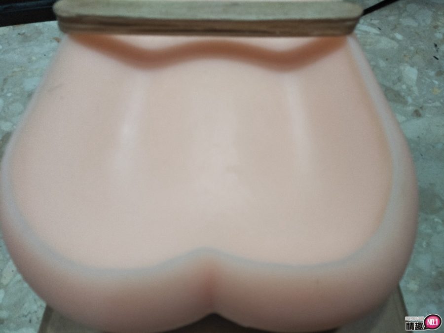 赛迪处女膜双穴美臀自慰套;趴着干、立着干、站着干，破处更能干!;