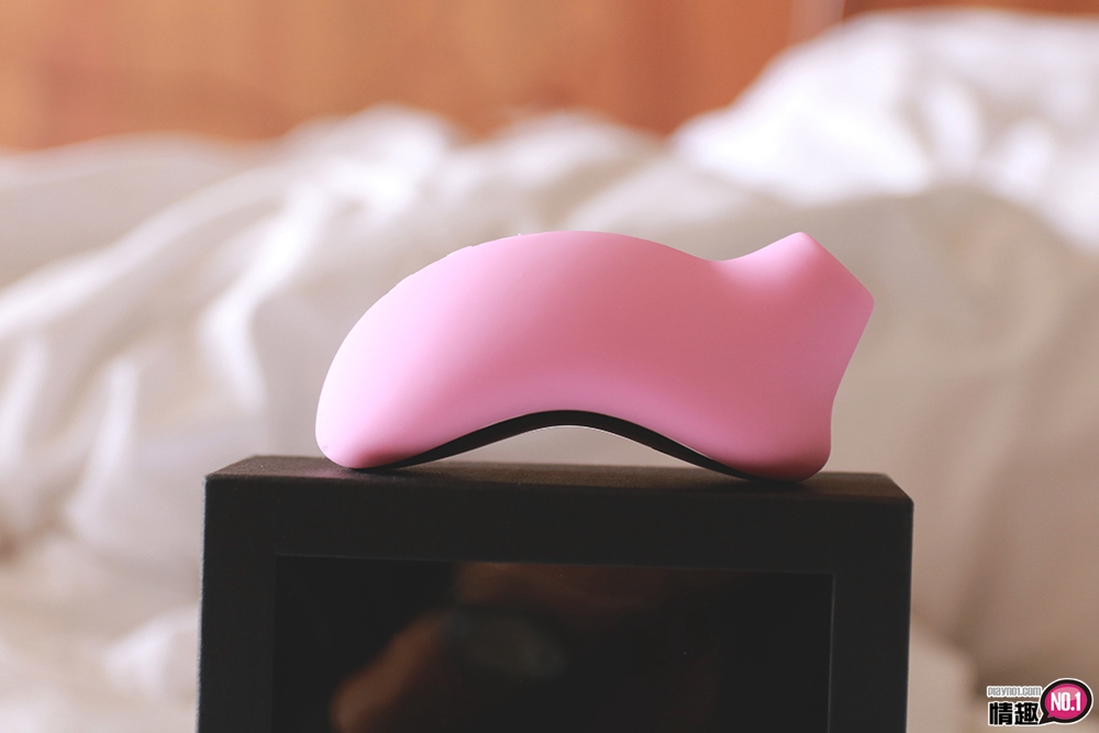 性感梦幻逸品!!瑞典LELOSONA索娜首款声波吮吸式按摩器1 性感梦幻逸品!!瑞典LELOSONA索娜首款声波吮吸式按摩器