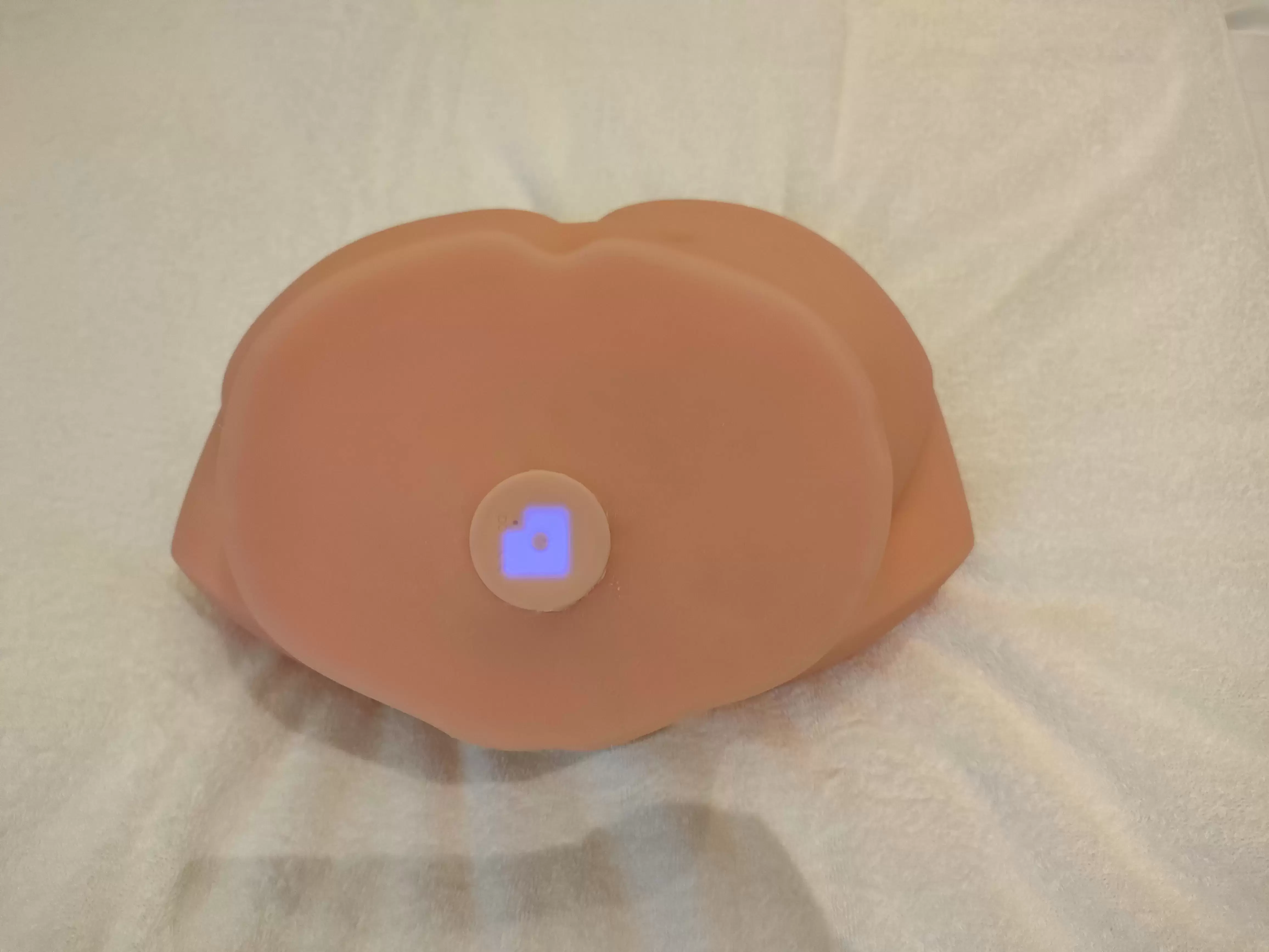 15斤的大型自加热仿真臀模—YUU热热臀二代名器飞机杯测评8 15斤的大型自加热仿真臀模—YUU热热臀二代名器飞机杯测评