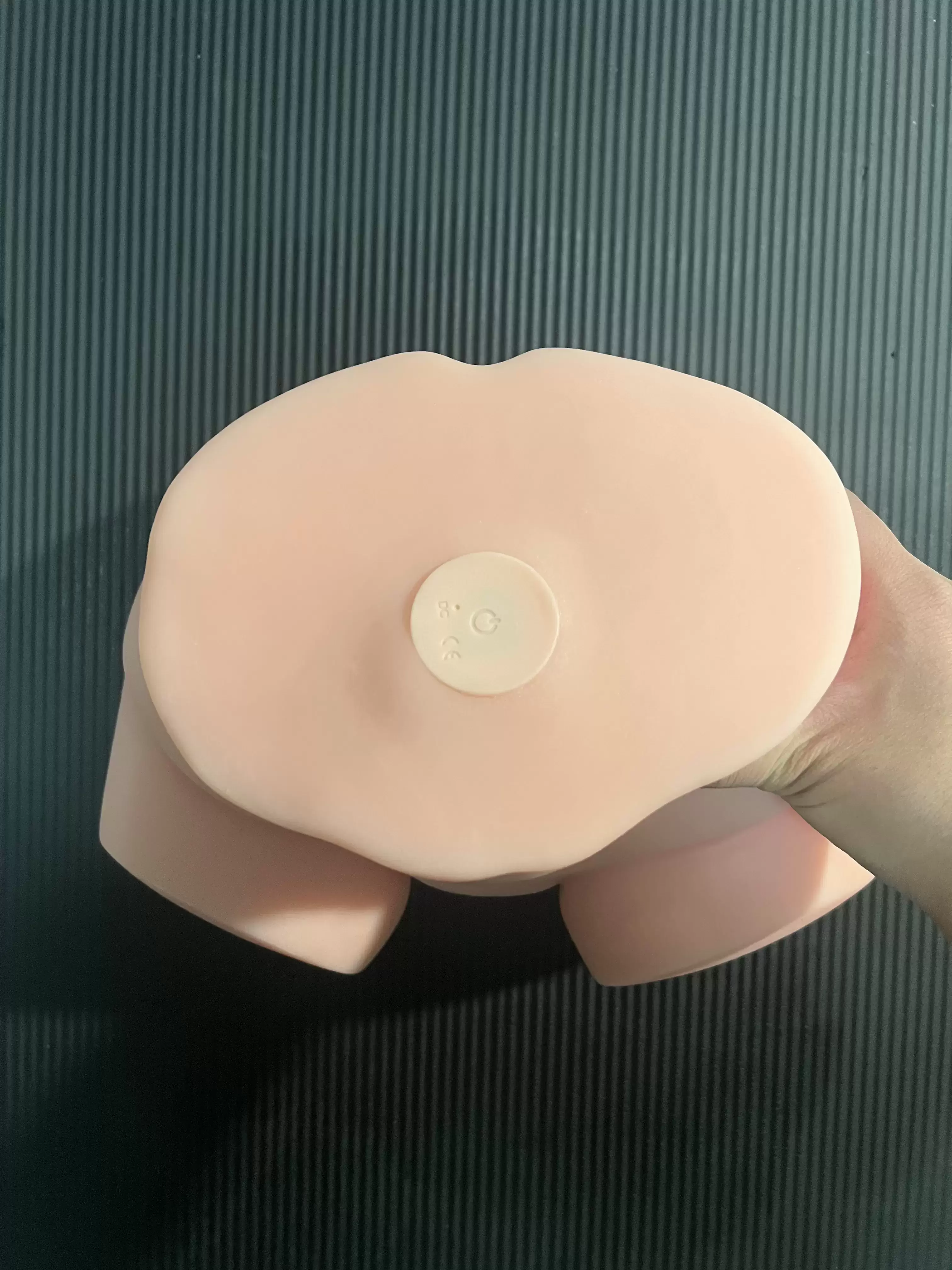 自加热第一大臀-YUU热热臀二代倒模名器测评11 自加热第一大臀-YUU热热臀二代倒模名器测评