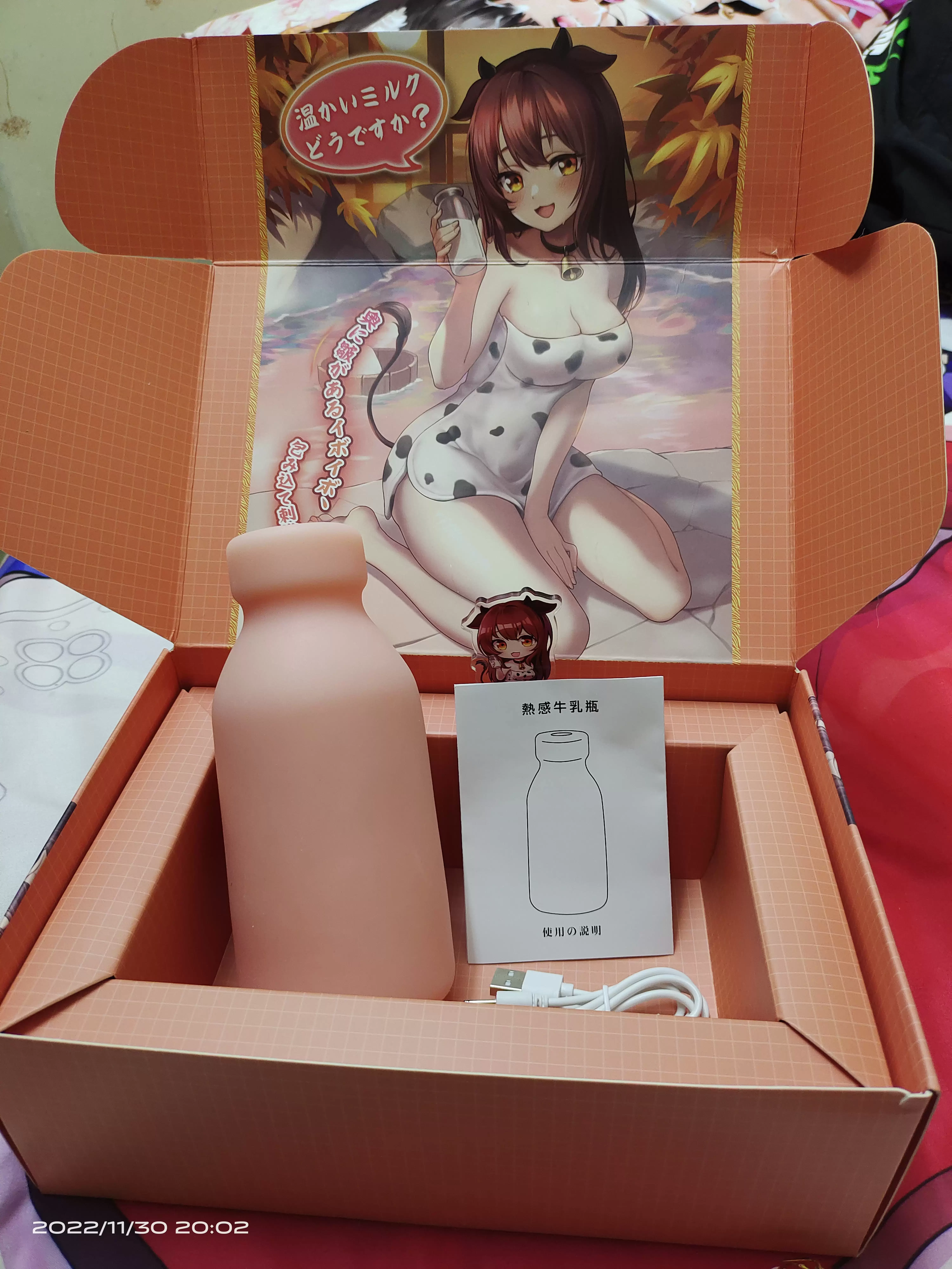 冬日来一杯暖暖的热牛奶-YUU热感奶瓶飞机杯名器评测