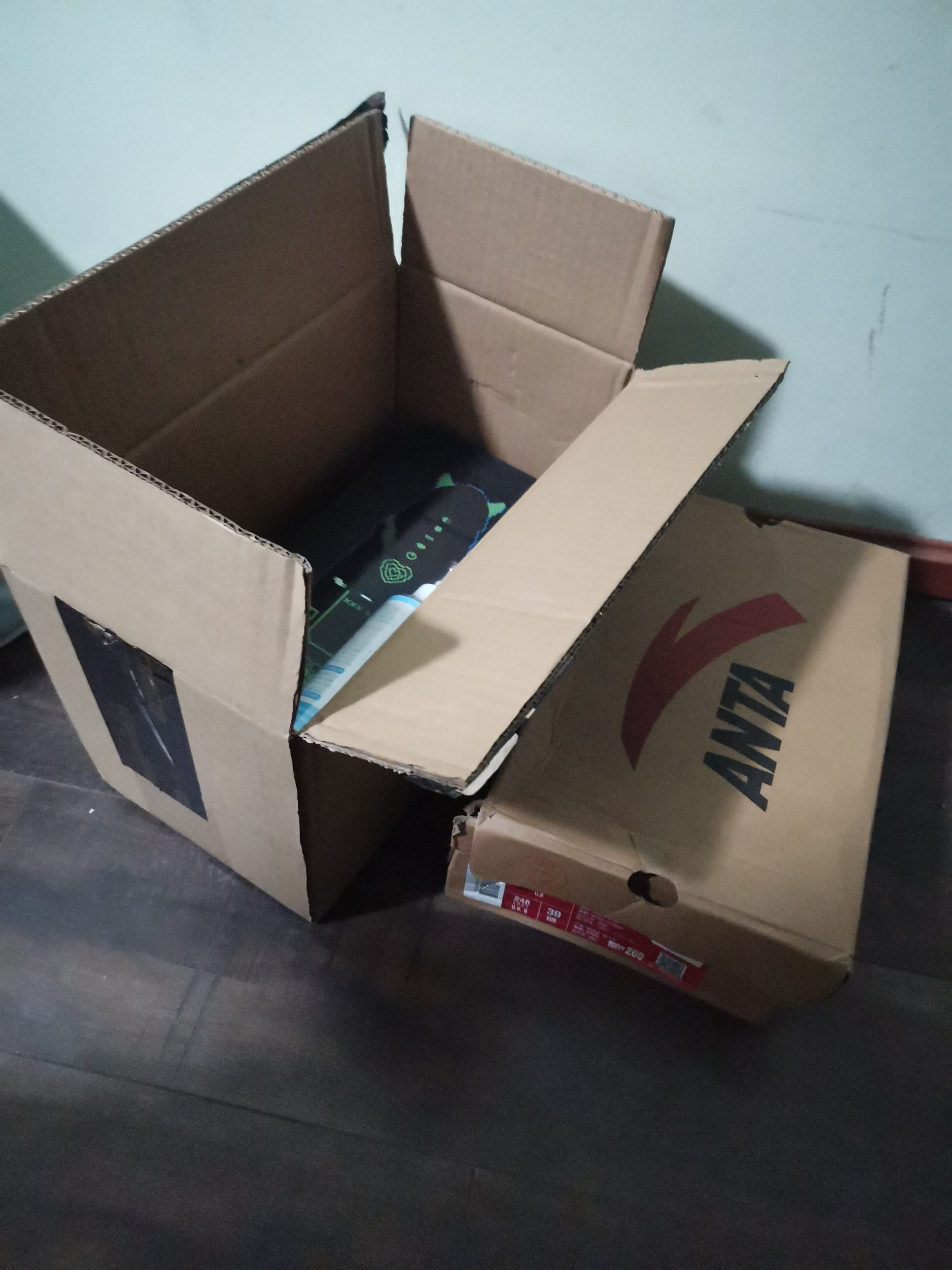 YUU小恶魔电动飞机杯评测 – 卡通风和科技感十足的舒爽电动体验