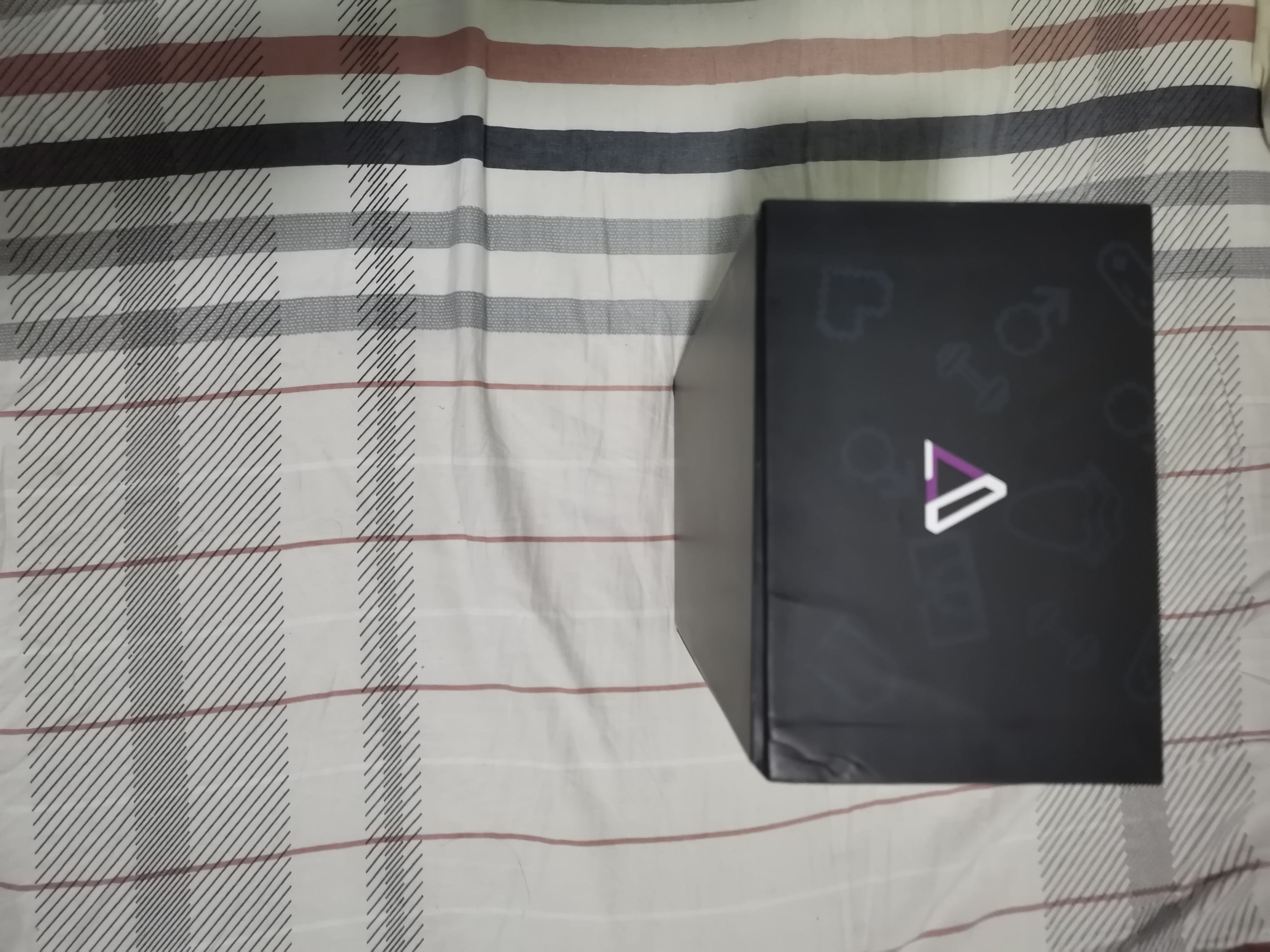 YUU小恶魔电动飞机杯评测 – 卡通风和科技感十足的舒爽电动体验