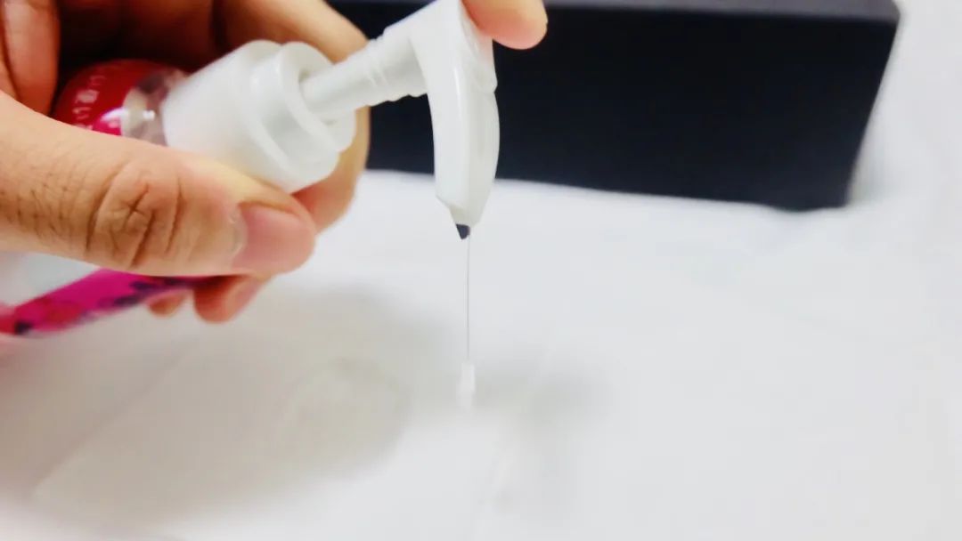 你真的会用润滑液吗? | 3元到100元,5款润滑油测评大揭秘25 你真的会用润滑液吗? | 3元到100元,5款润滑油测评大揭秘