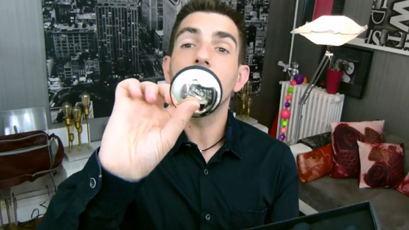 连法国帅哥都喜欢的LELO HUGO按摩器