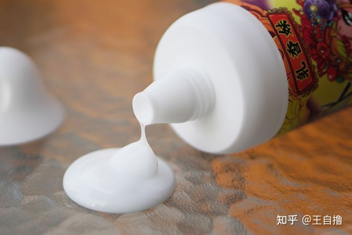 最好用的飞机杯润滑液？黏糊姐&乳香妹开箱测评