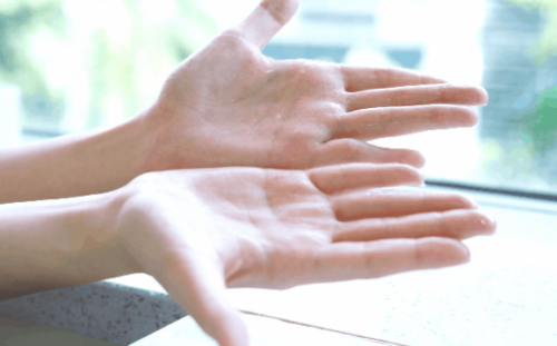 一款专为女性设计,能抑菌的润滑液4 一款专为女性设计,能抑菌的润滑液4