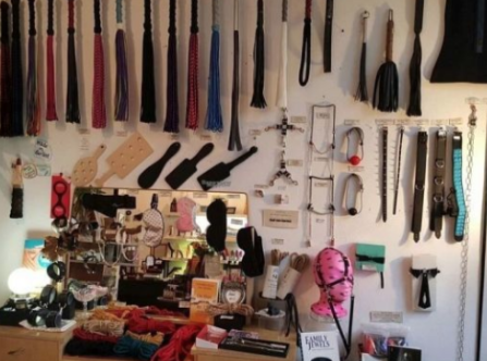 当皮革情趣套装遇上迷幻治愈风……1 当皮革情趣套装遇上迷幻治愈风……1