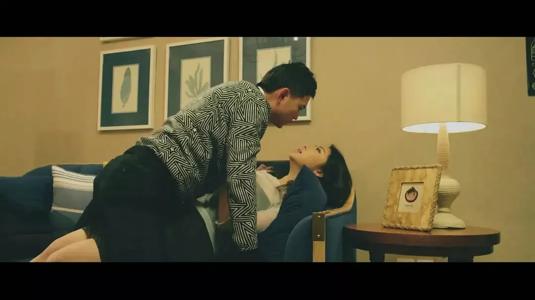 网络电影《情趣体验师》:男孩变男人的第一堂课8 网络电影《情趣体验师》:男孩变男人的第一堂课