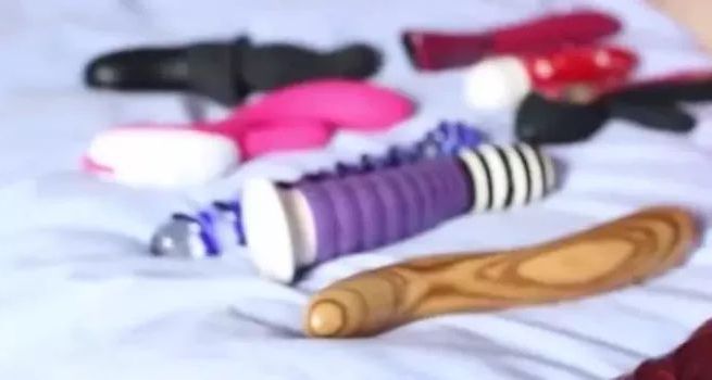 网络电影《情趣体验师》:男孩变男人的第一堂课21 网络电影《情趣体验师》:男孩变男人的第一堂课