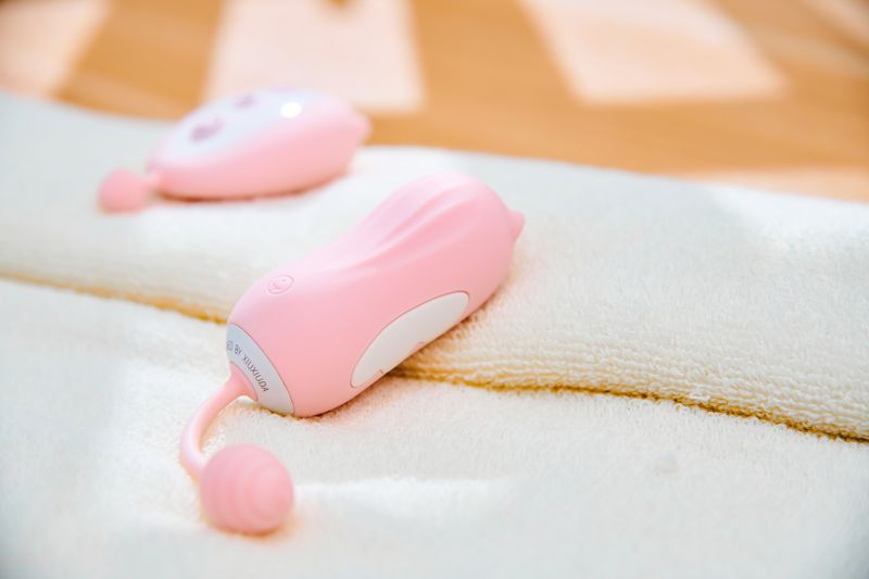 带小恶魔怪兽无线跳蛋逛街是什么感受?美女情趣体验师亲身体验37 带小恶魔怪兽无线跳蛋逛街是什么感受?美女情趣体验师亲身体验