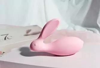 夫妻共震玩具评测：欧亚思A7吮吸震动器