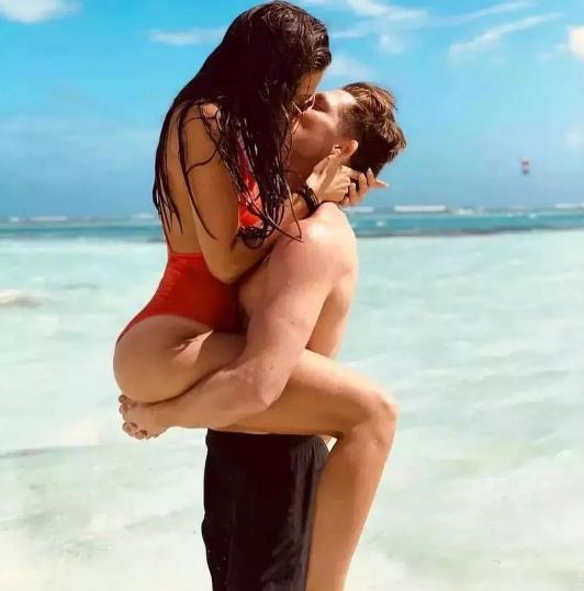 玩测评 | 拥有让ta爱不释手的美臀,除了练习深蹲,还要…1 玩测评 | 拥有让ta爱不释手的美臀,除了练习深蹲,还要…